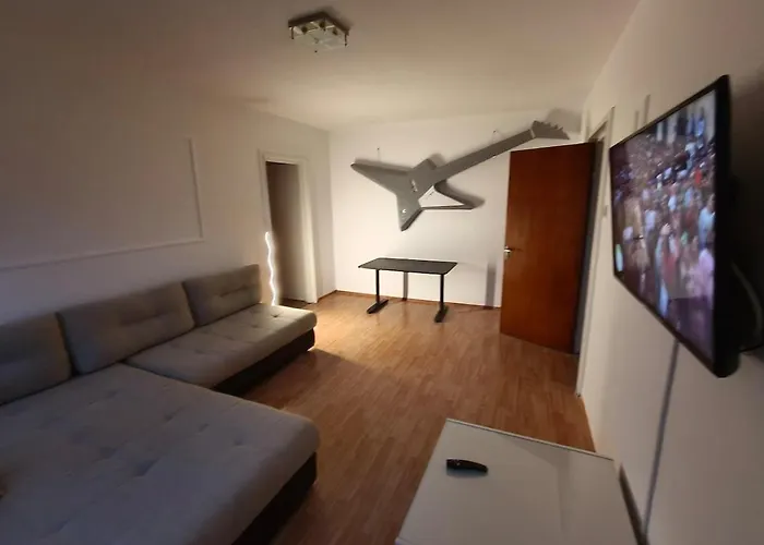 - 2 Sector 3 ,titan, Ior Parc Apartament *